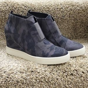 MIA Cristie Camo Wedges